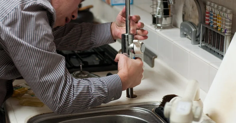 Quand déléguer à un pro : la grille de décision